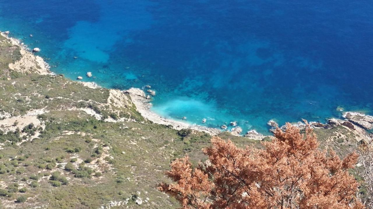 באוני Camera Ideale Tra Mare E Montagna מראה חיצוני תמונה